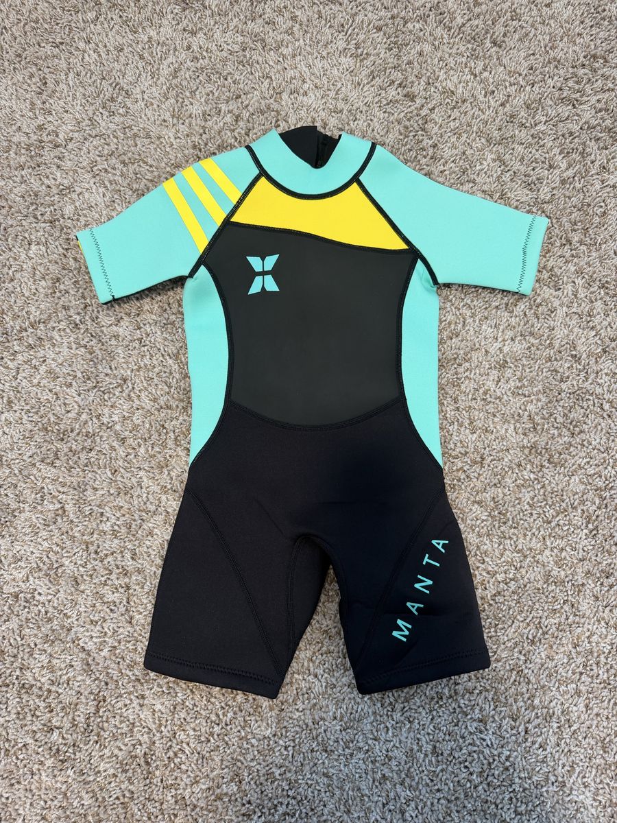 Brand New Natyfly Kids Wetsuit - size 5/6