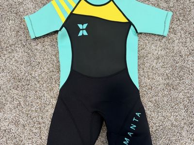 Brand New Natyfly Kids Wetsuit - size 5/6