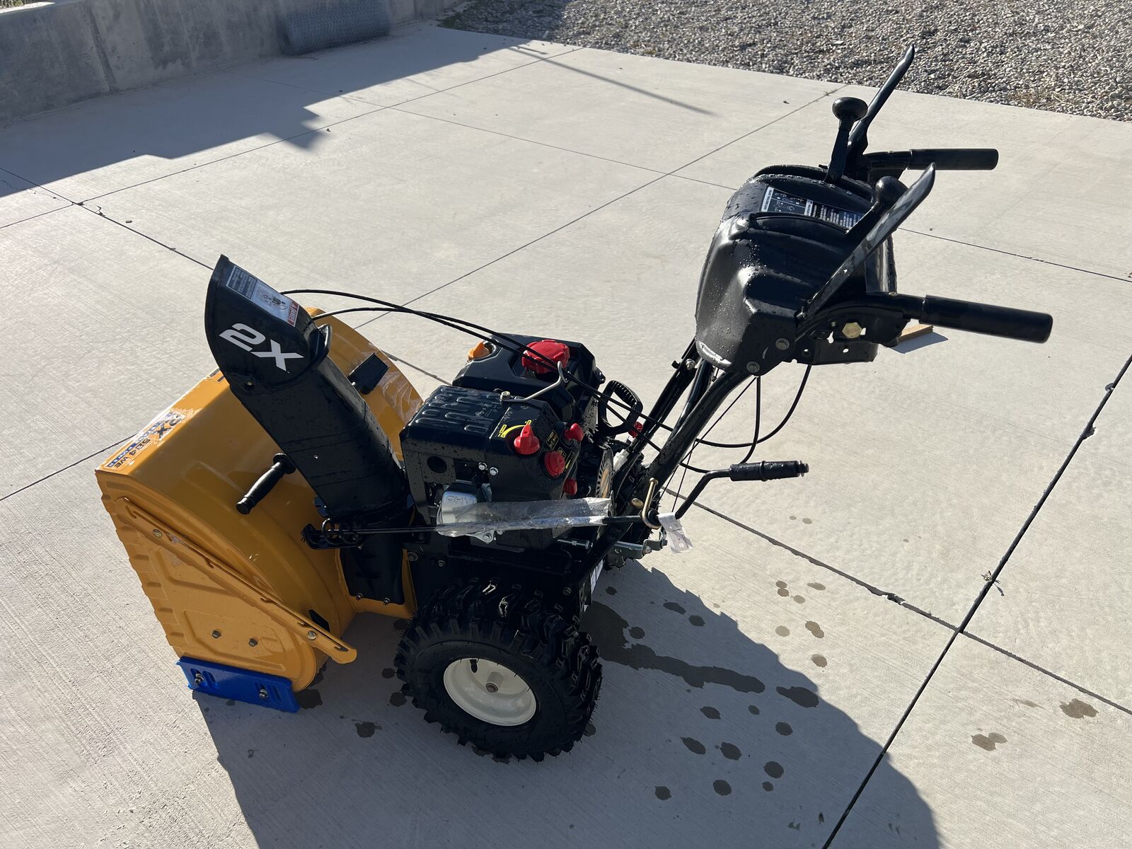 Cub Cadet 2X 524 WE Snow Blower