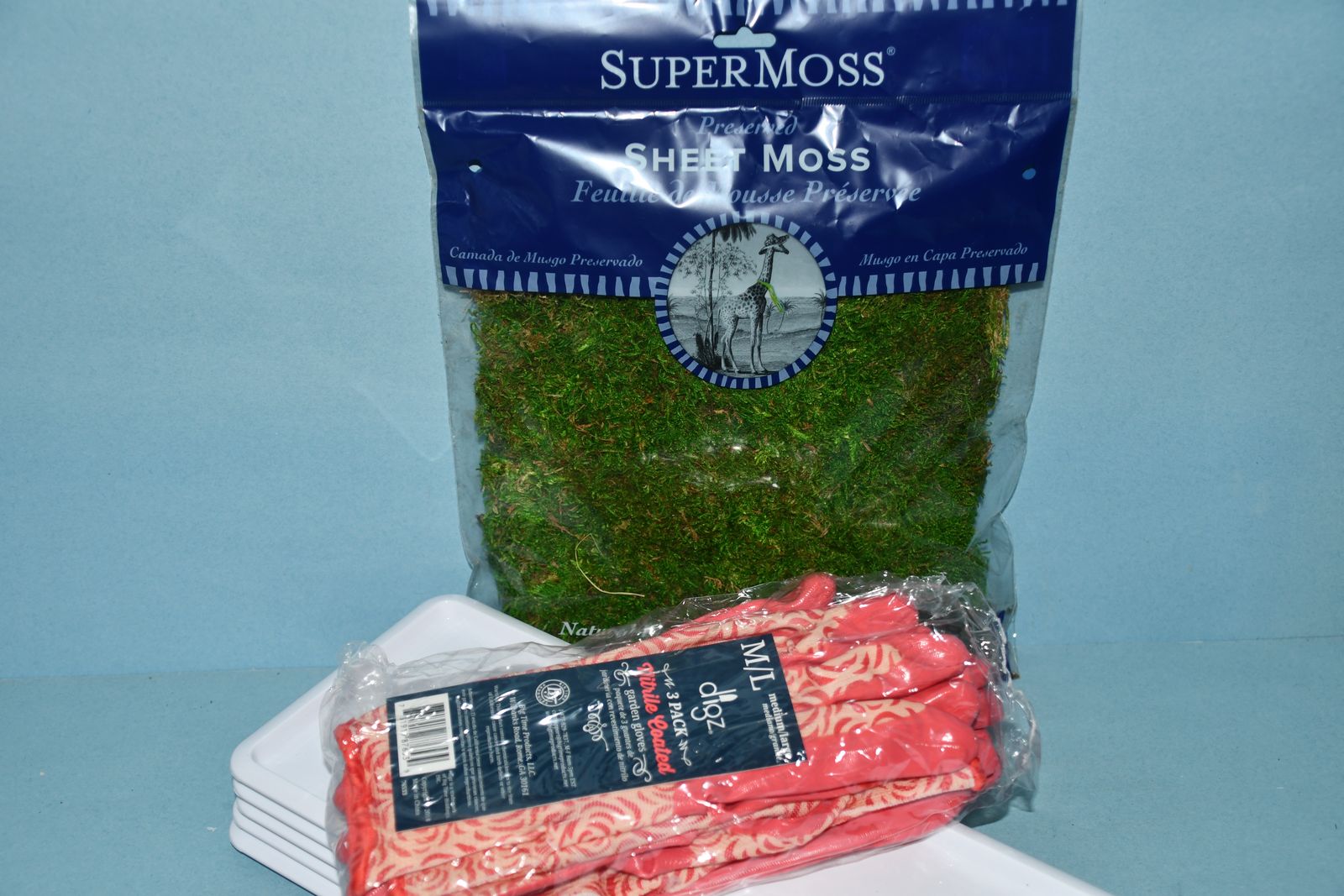 3 NEW PAIRS of GARDENING GLOVES (SIZE M/L) + NIP SHEET MOSS + 5 WHITE PLANT TRAYS ( 5" x 14") ~ AKK FOR $5