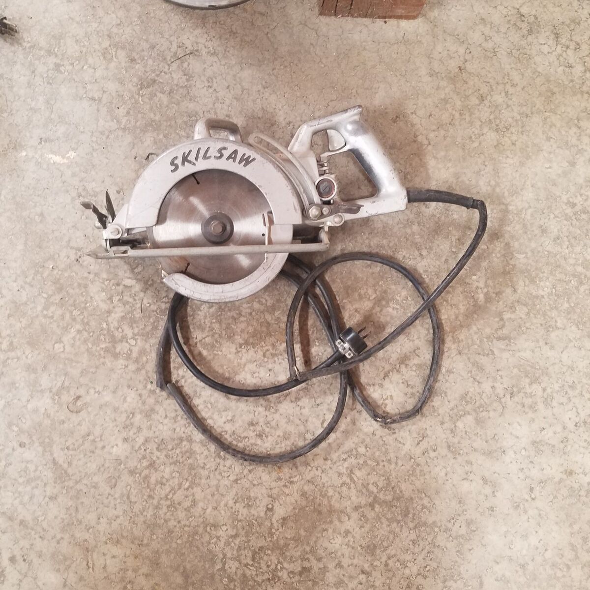 Vintage Skilsaw