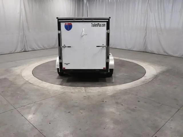 Main image 3