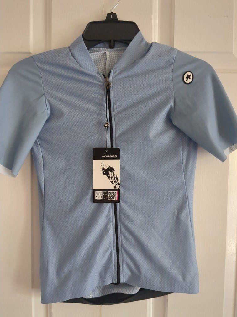 **NEW!! Assos women's small cycling jersey