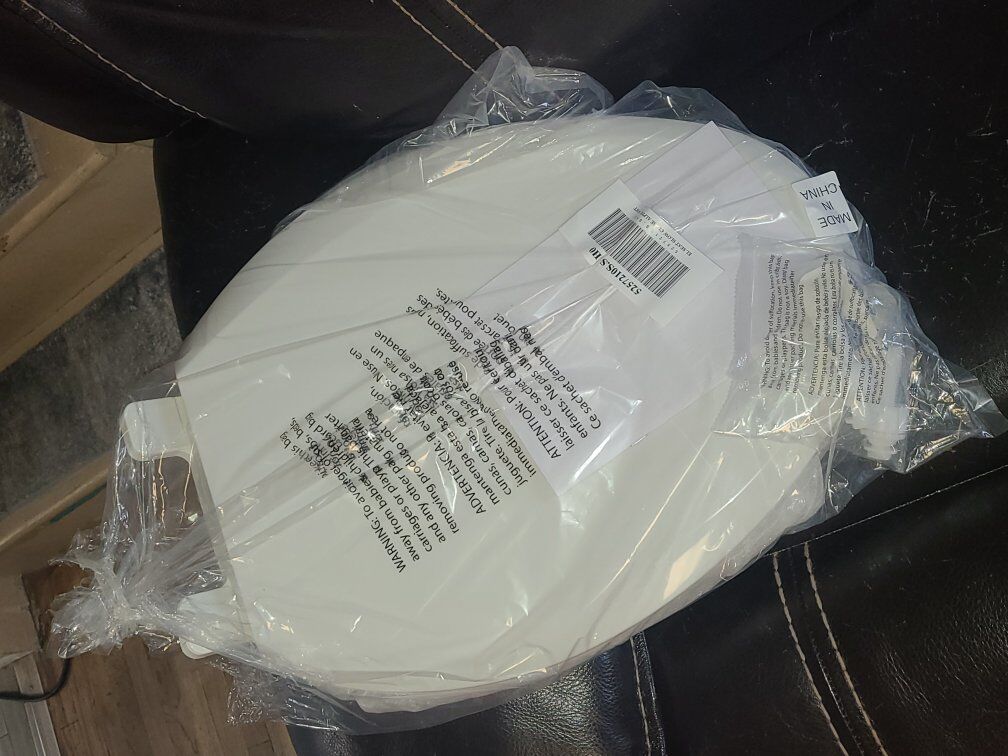 Elongated New Toilet Seat White