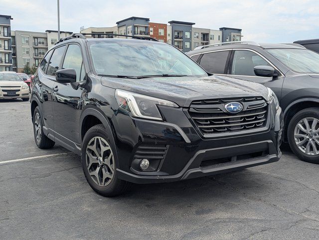 2022 Subaru Forester Premium