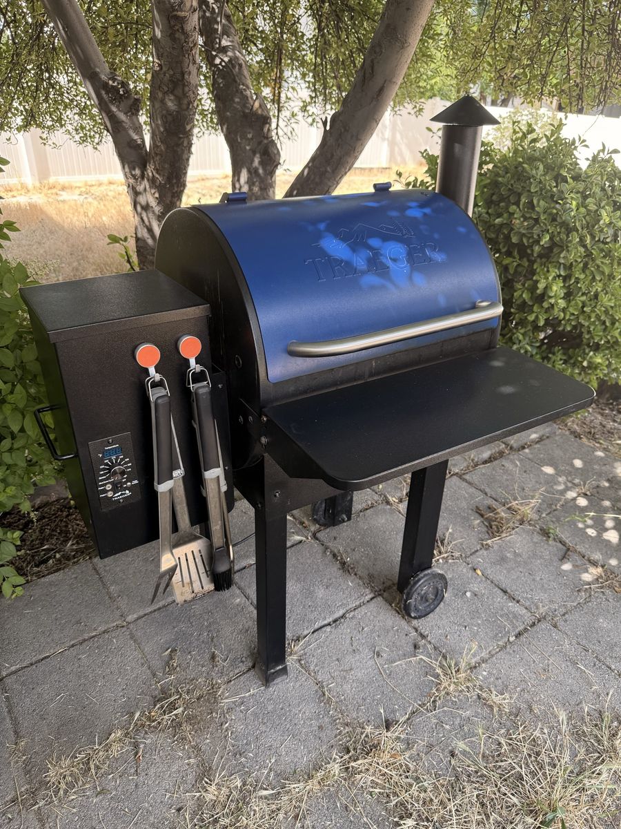 Traeger pellet smoker