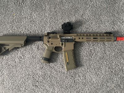 Noveske N4 Gas blowback airsoft gun
