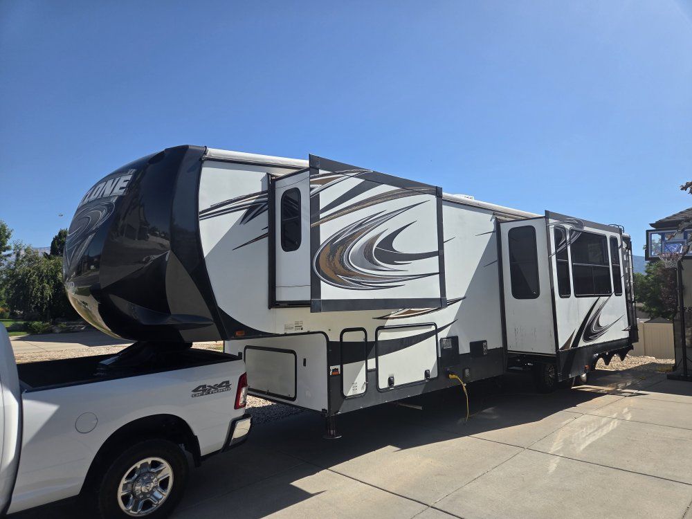 2013 Heartland Cyclone 4100