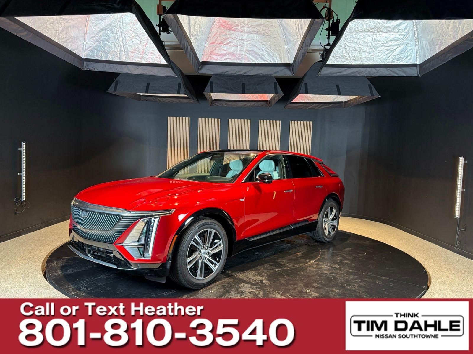 2024 Cadillac LYRIQ Luxury 1