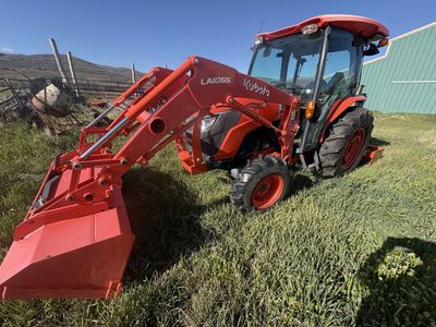 2020 Kubota MX5400 Utility Tractor with Enclosed Cab and LA1065 Front Loader Attachment