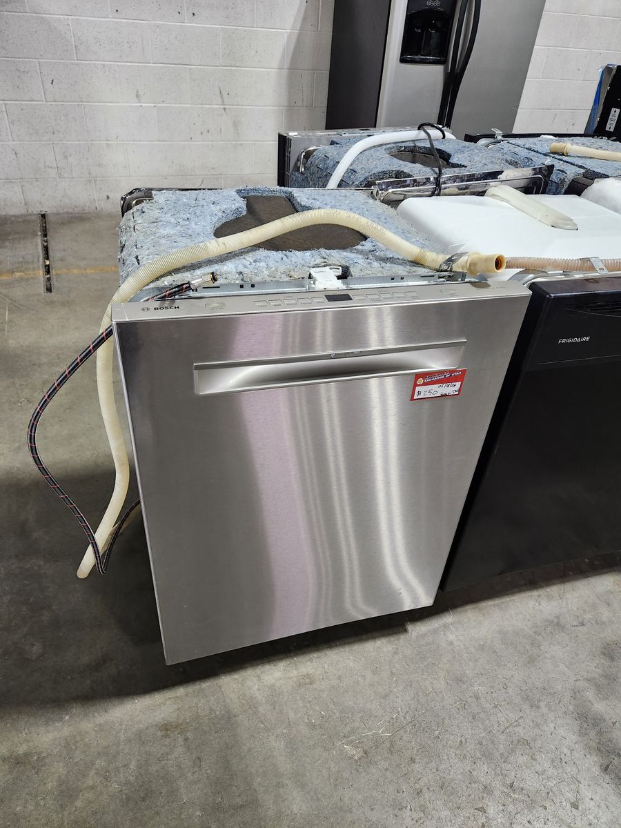 GREAT BOSCH STAINLESS STEEL DISHWASHER! W-WARRANTY