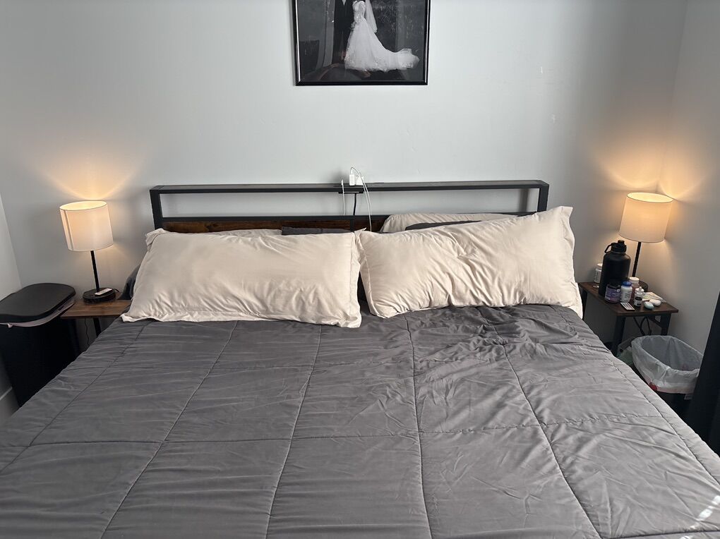 King Size Bedframe + 2 Nignt Stands