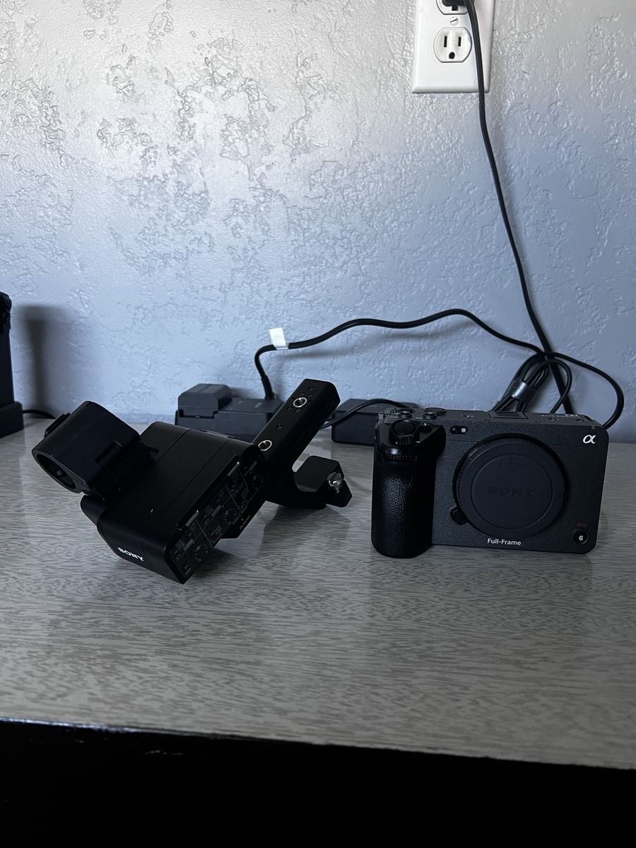 Main image 7
