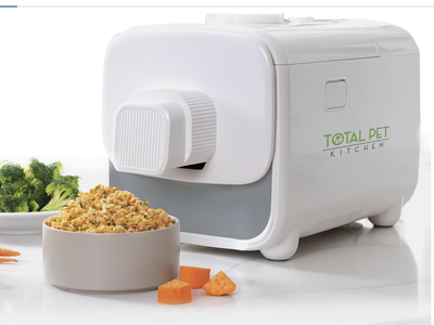 New in Box Pet Food Maker - All-in-One Pet Food Multicooker | Cooks, Mixes, and Dispenses Fresh Human-Grade Ingredients