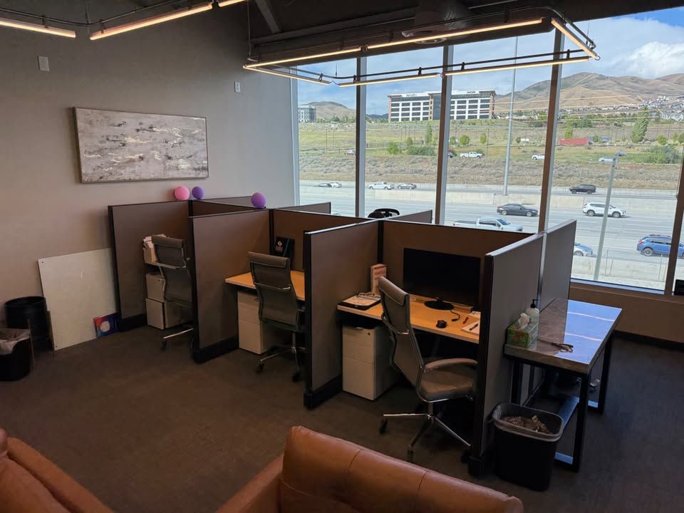 3x2 Office Cubes (6 Desks)