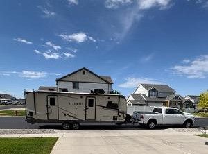 2023   ROCKWOOD  ULTRA  LITE  2608BS    W/ MANY EXTRAS