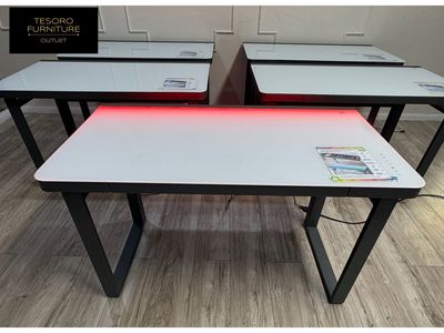 AURORA LIFT DESKS *4 available