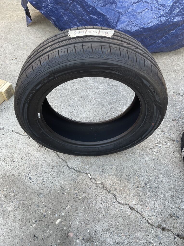225/55/18 NEW SOLAR 4XS TIRE