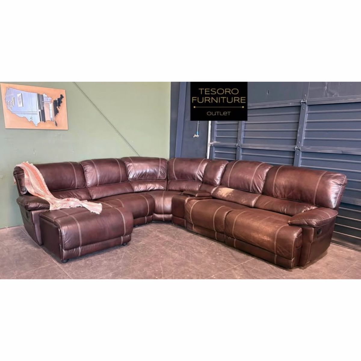 LEATHER RECLINER SECTIONAL