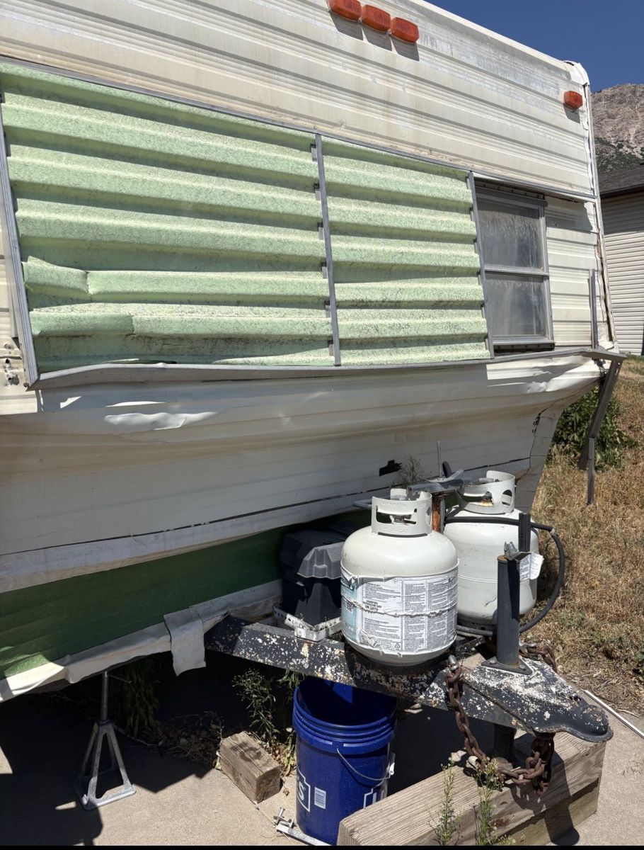 Tent trailer