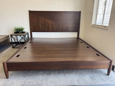 COSTCO MARINA DEL REY KING BED FRAME SET