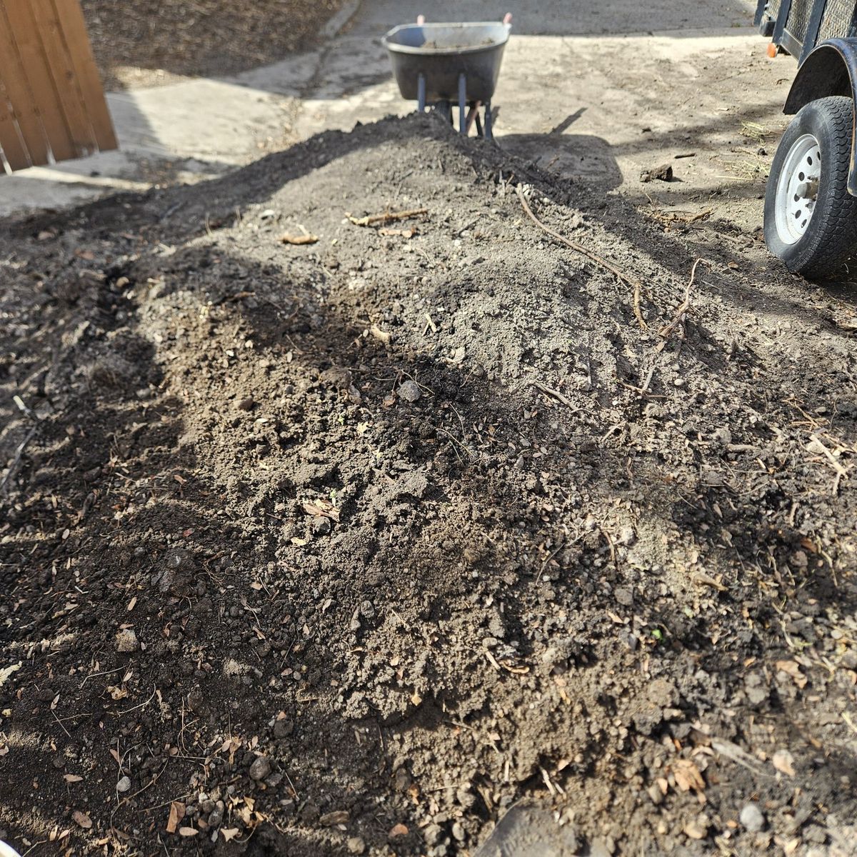 free fill or garden dirt!