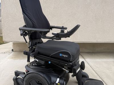 LIKE-NEW:Permobil M3 Corpus Power Wheelchair