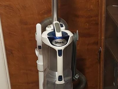 Shark Rotator NV401 31 Vacuum Cleaner