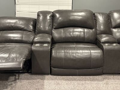 Movie theater reclining chairs