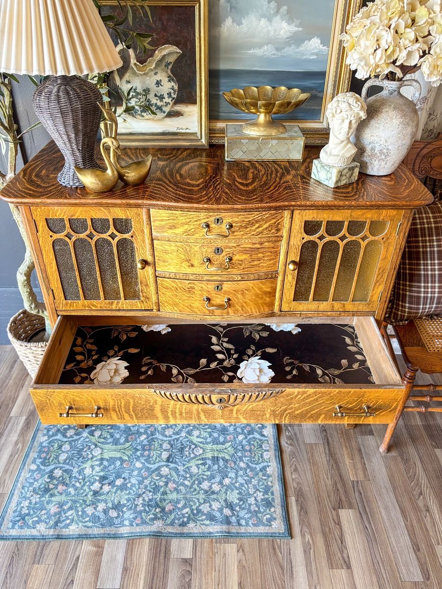 Main image 8