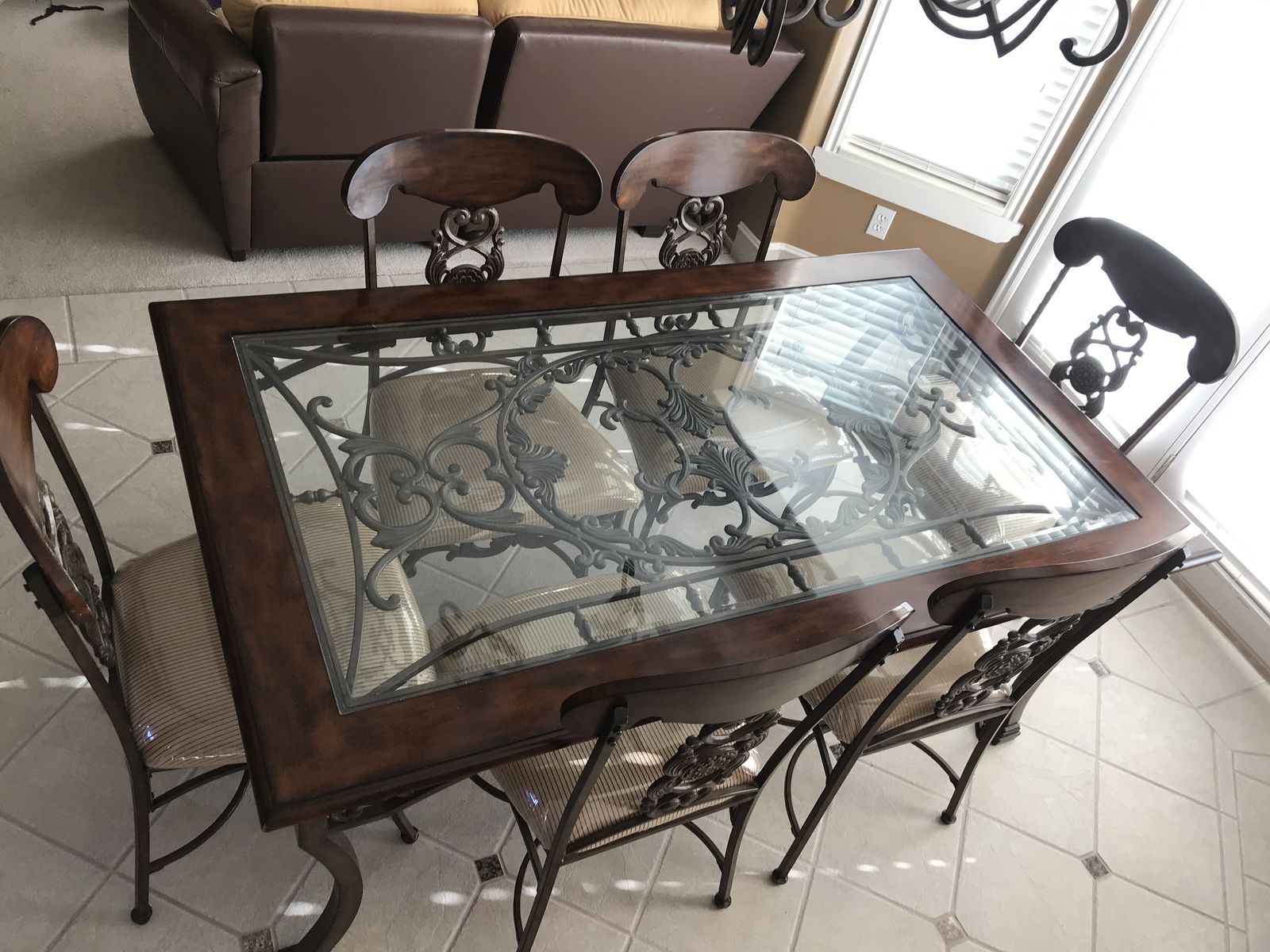Main image 5