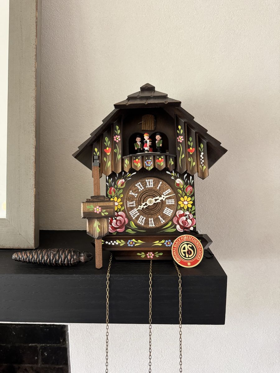 Authentic Vintage Anton Schneider Black Forest Musical Cuckoo Clock – Hand Painted