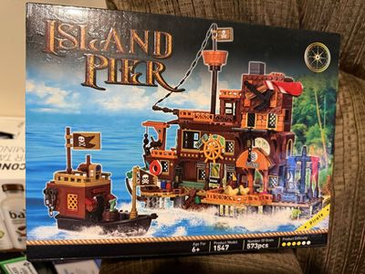 Island Pier (Building Set)