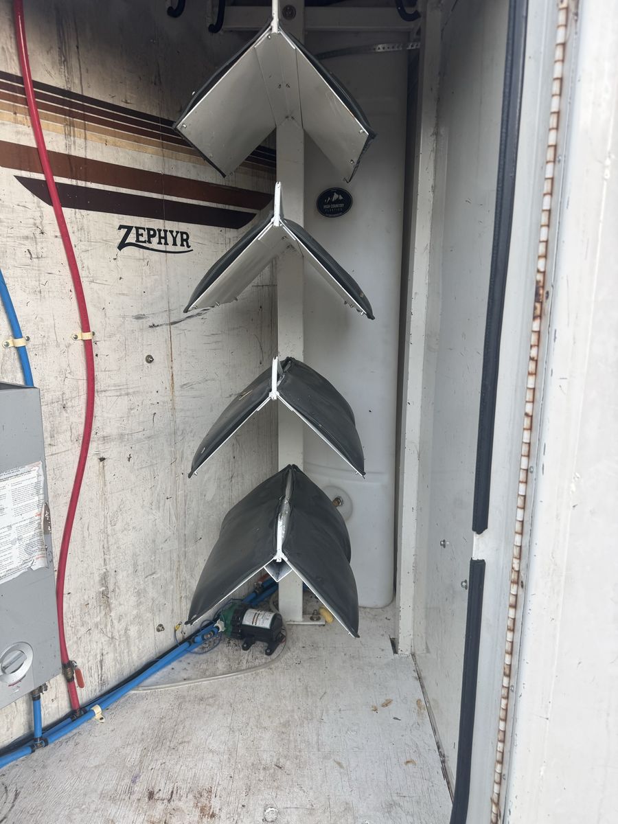 Main image 6