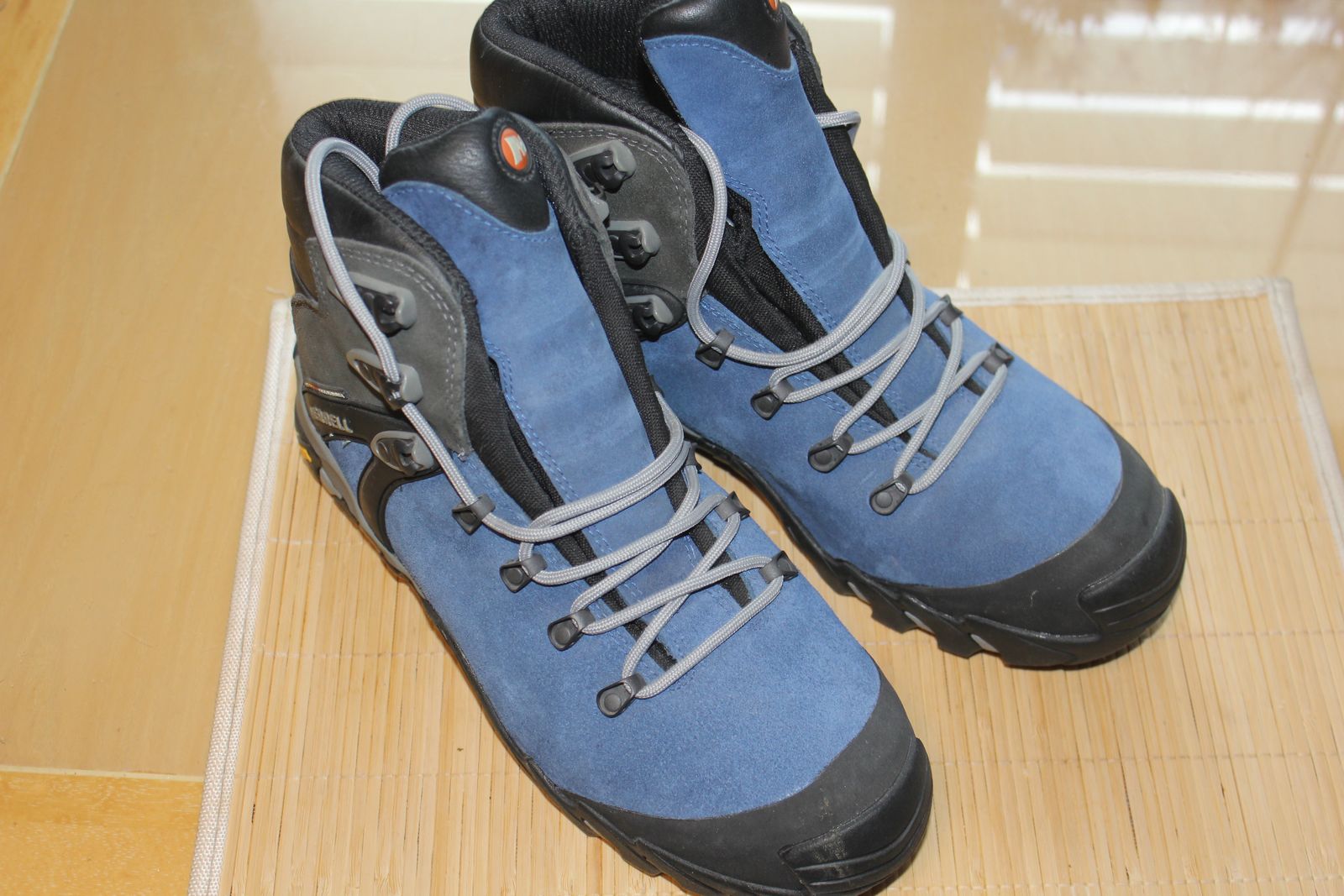 Merrell hiking boots, size 10.5, new and never used