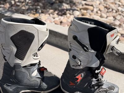 Alpinestars tech 7 size 12 dirt biking boots