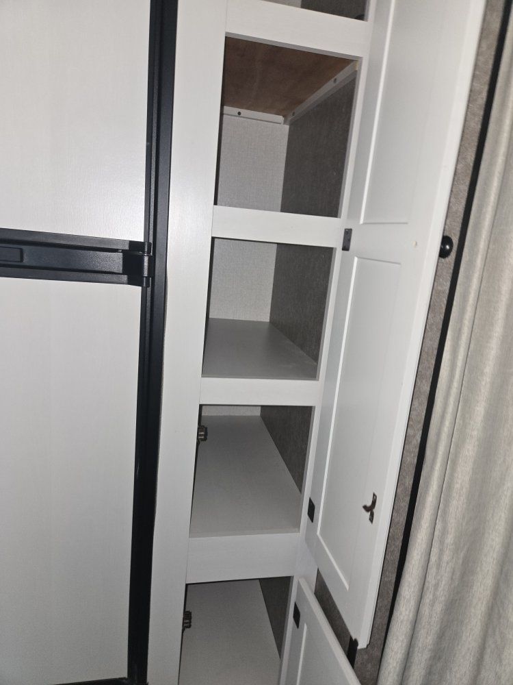 Main image 7
