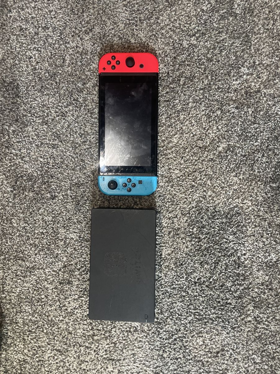 Nintendo switch works good has a cracked controller but still works good don’t use it anymore