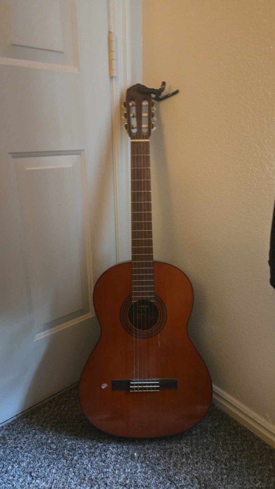 Yamaha Guitar