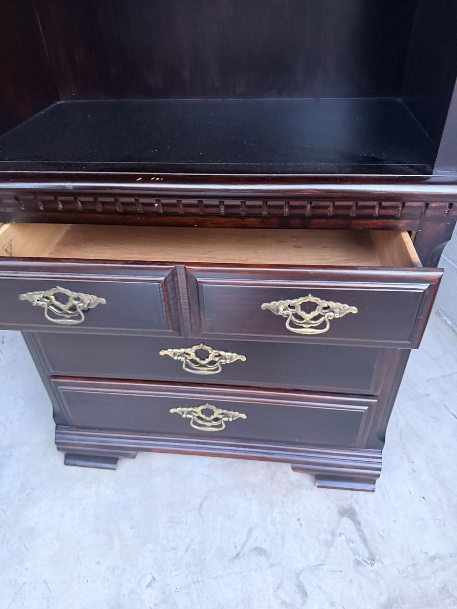 Main image 6
