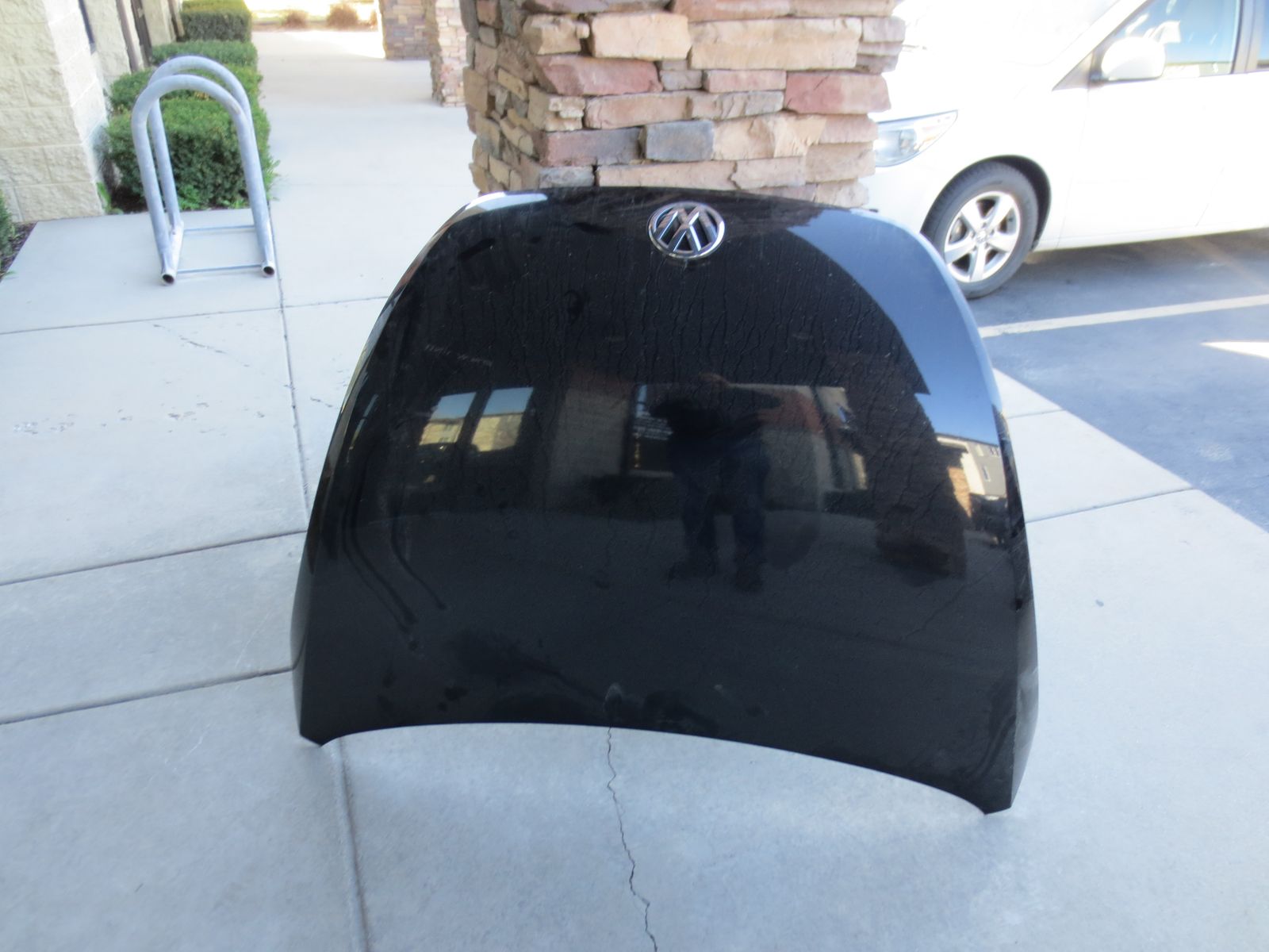 2012-2019 VW Volkswagen Beetle Hood with hood relase /lock emblem