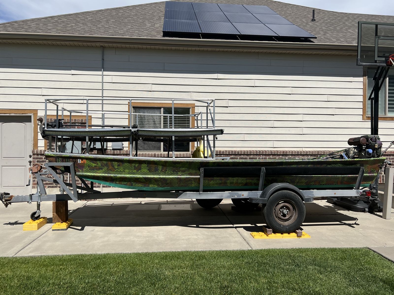 Flat Bottom Boat