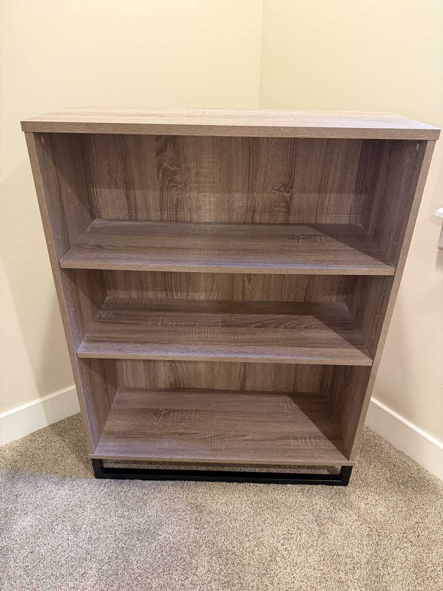 3-Shelf Bookshelf