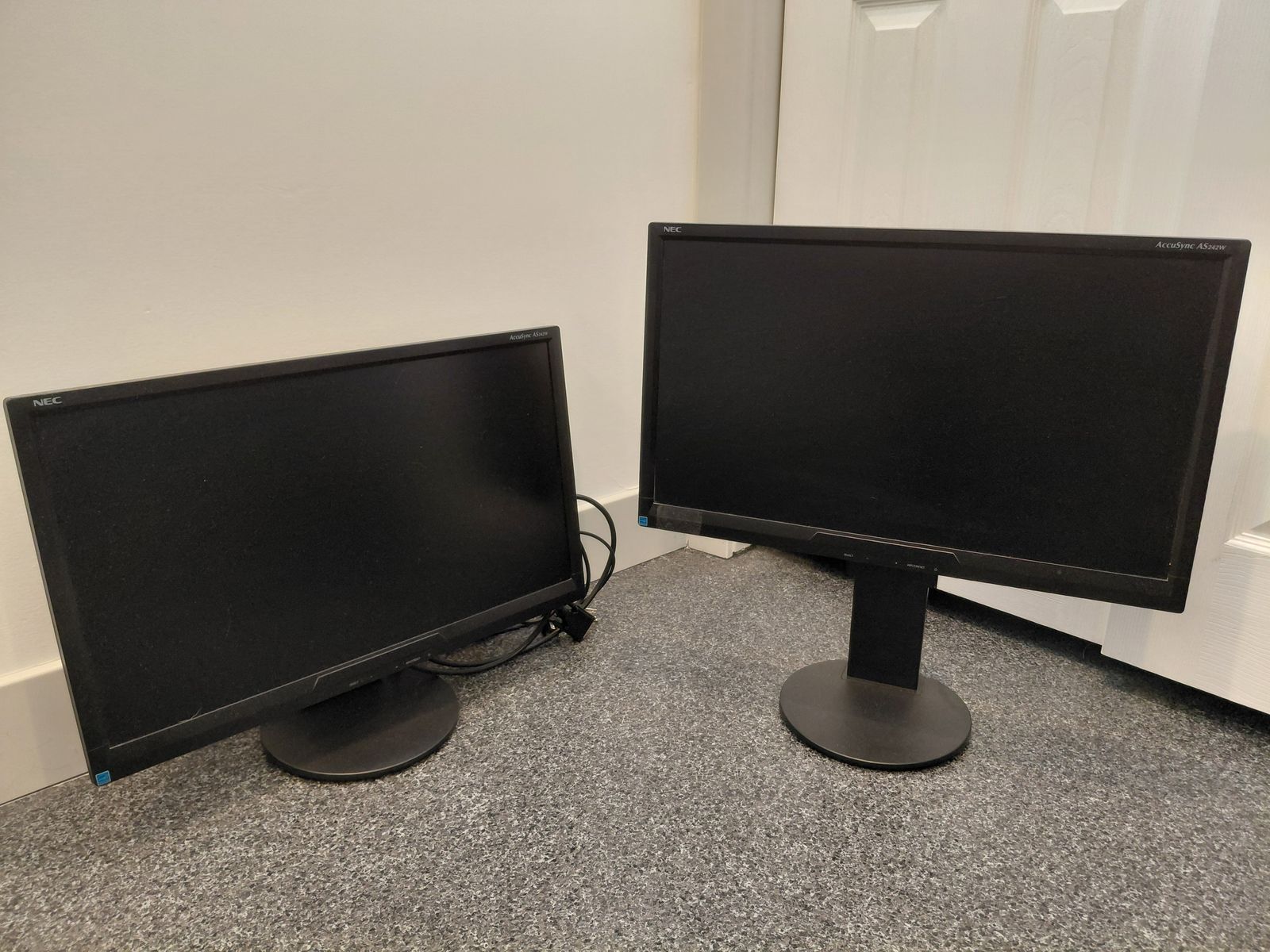 24 inch HD computer monitors