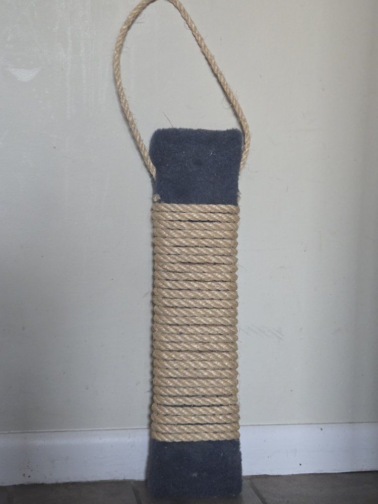 Hanging Sisal Rope Cat Scratching Pad with Hanging Loop