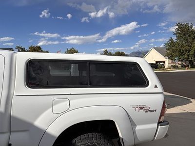Leer fiber glass truck topper