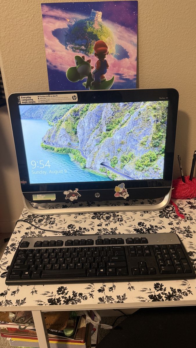 HP Pavilion 20 All-in-One Desktop PC with Keyboard