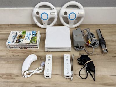 Nintendo Wii 4-Game Bundle