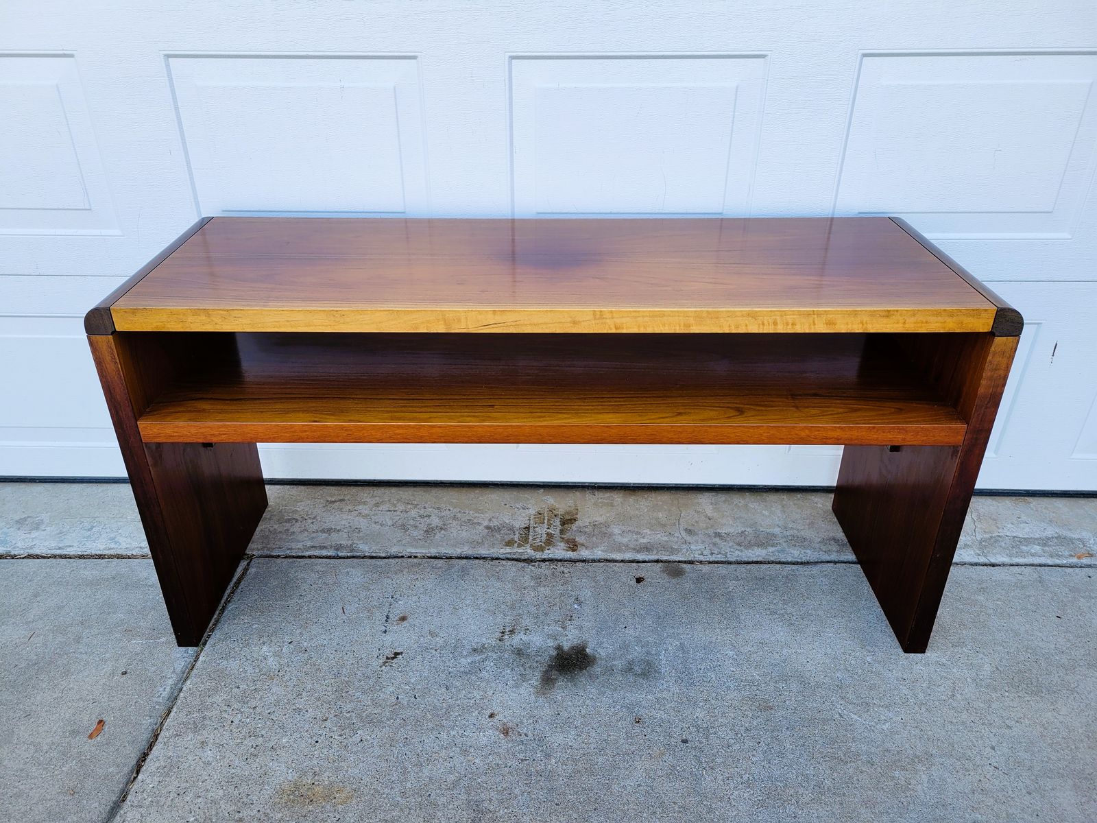 Vintage Mid Century Rosewood Entryway Table/Buffet
