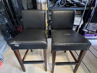 2 Countertop Height Stools